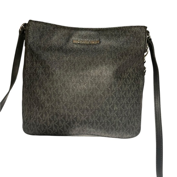 Michael Kors jet set messenger travel bag crossbody or shoulder bag MK logo - Picture 2 of 12